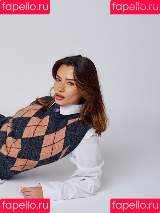 Shay Baradut Onlyfans Photo Gallery 