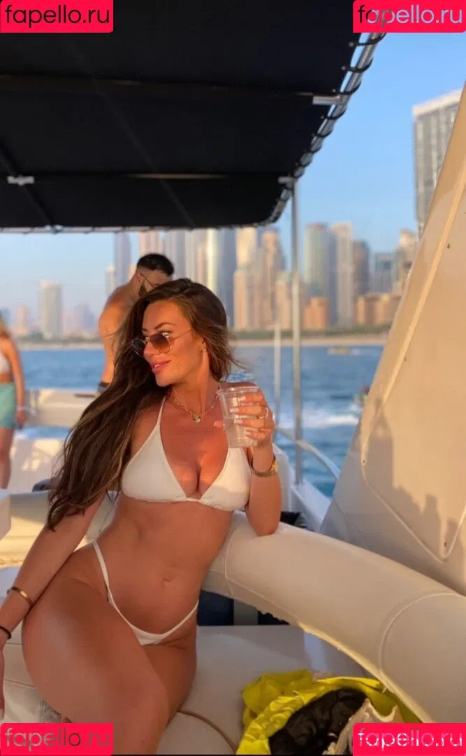 kayleighm12 Onlyfans Photo Gallery 