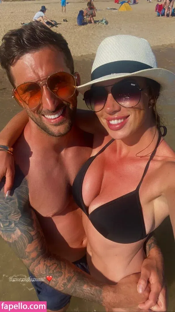 kayleighm12 Onlyfans Photo Gallery 