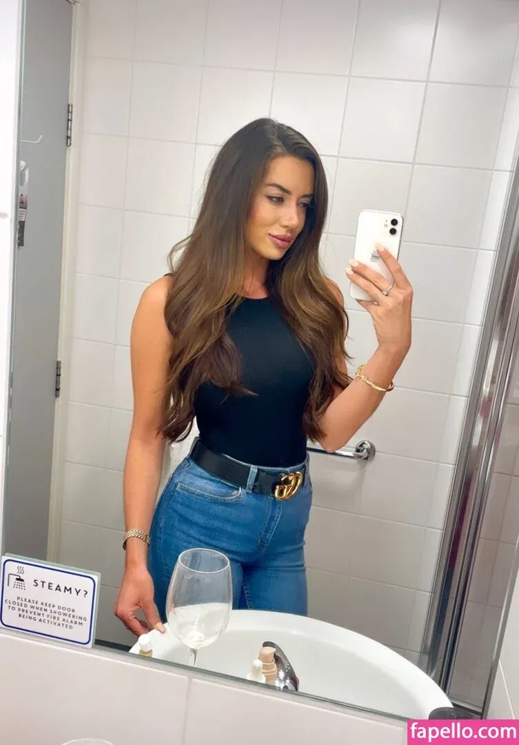 kayleighm12 Onlyfans Photo Gallery 