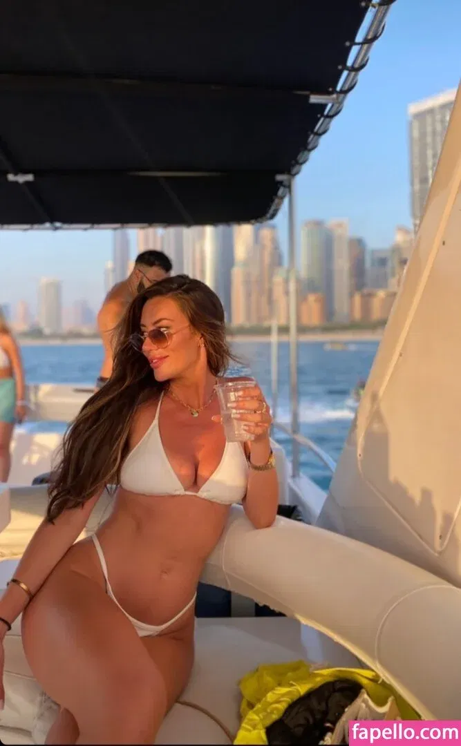 kayleighm12 Onlyfans Photo Gallery 