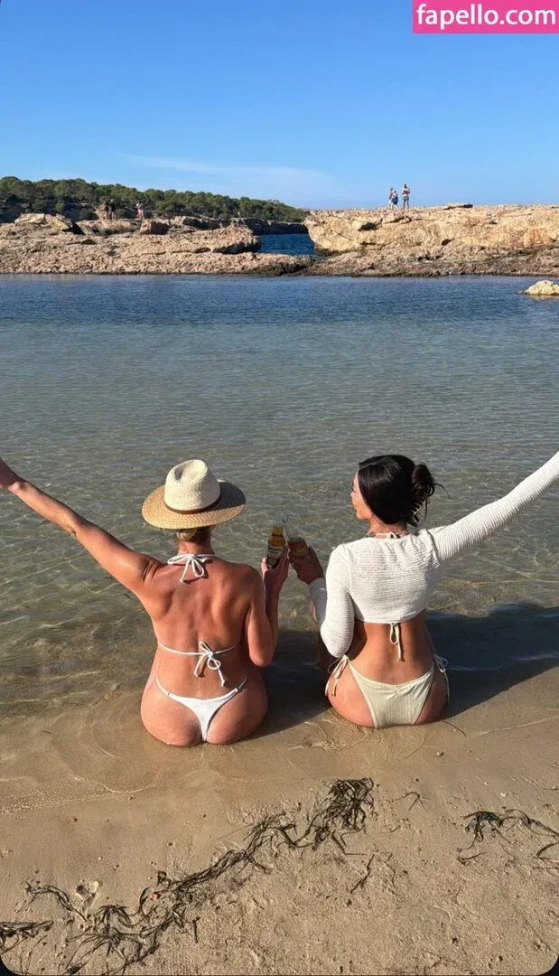 kayleighm12 Onlyfans Photo Gallery 