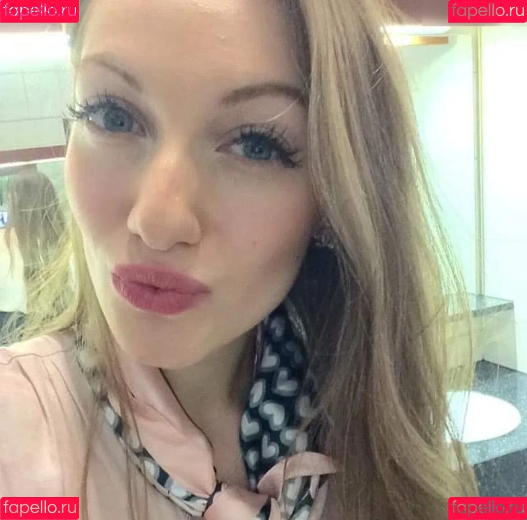 Lola Sparks Onlyfans Photo Gallery 
