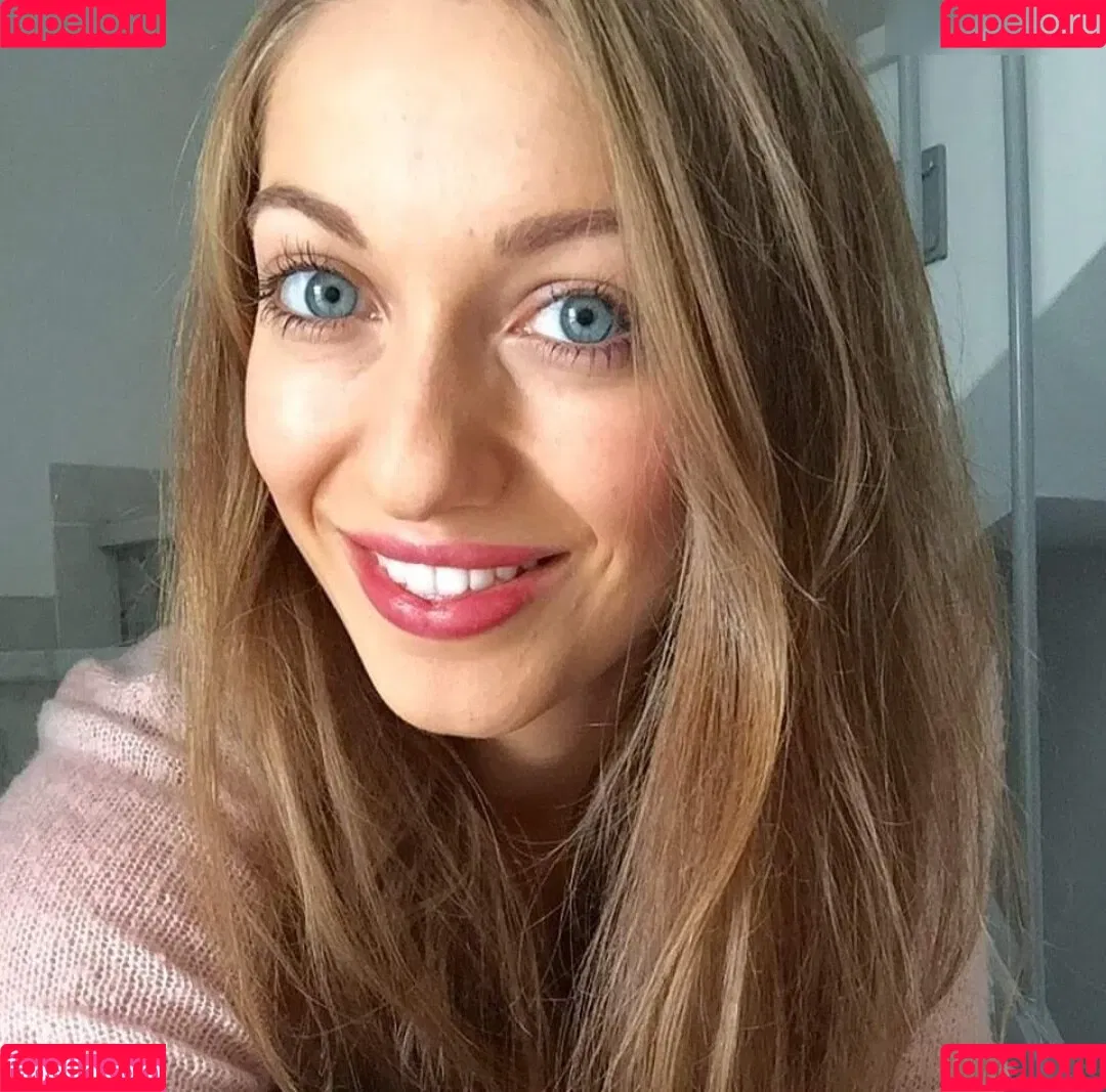 Lola Sparks Onlyfans Photo Gallery 