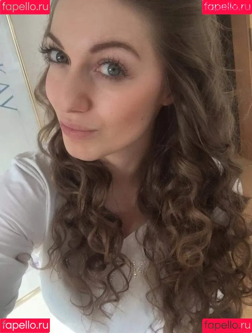 Lola Sparks Onlyfans Photo Gallery 