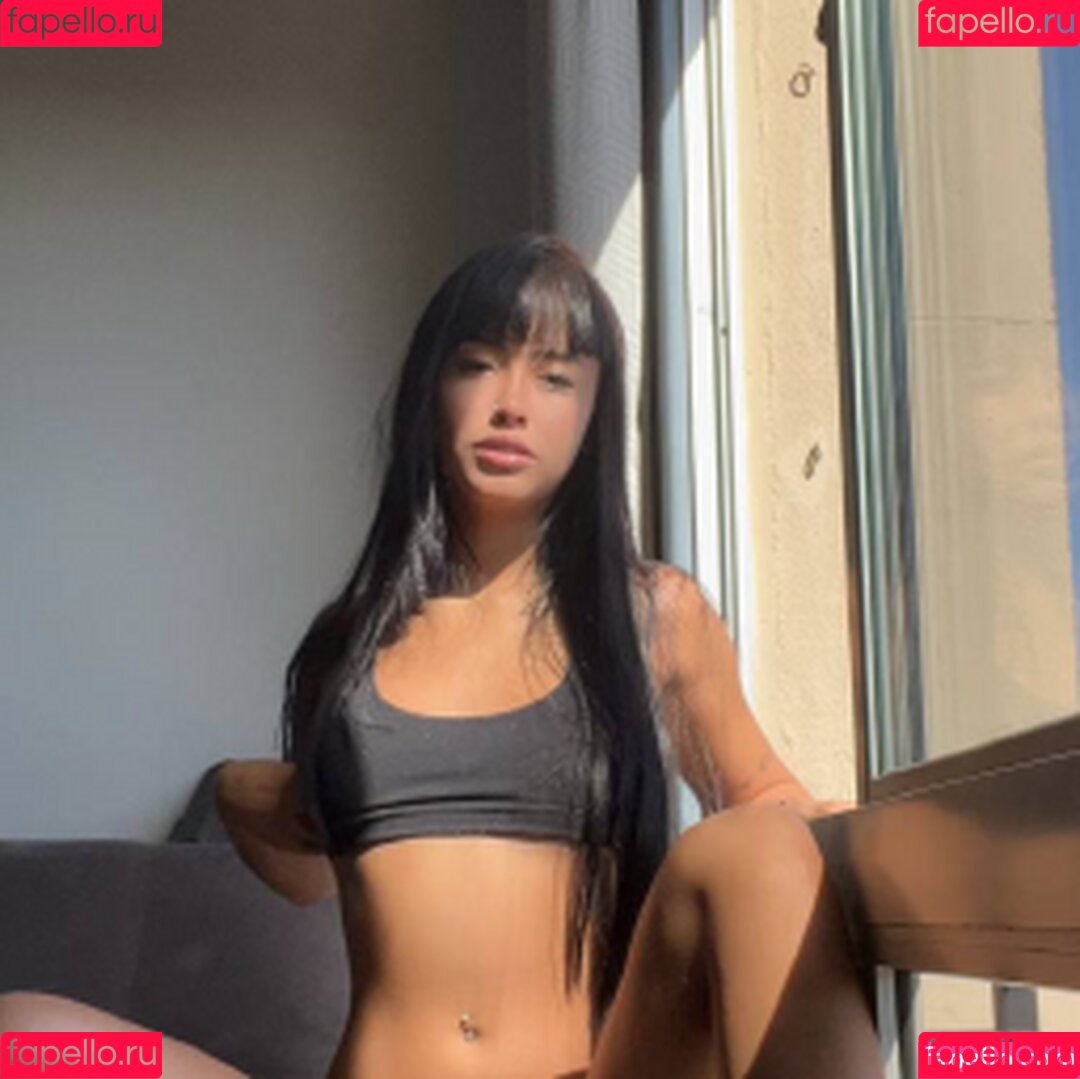 Sabrinna Takeushi Onlyfans Photo Gallery 