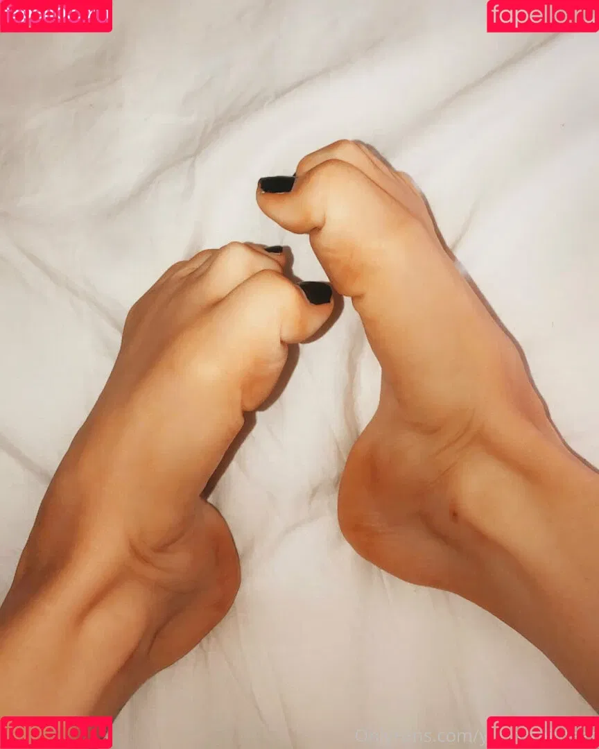 unigirlfeet Onlyfans Photo Gallery 