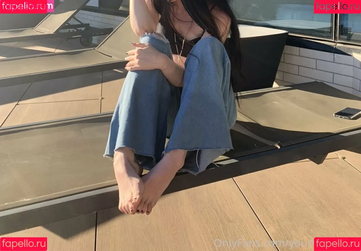 unigirlfeet Onlyfans Photo Gallery 
