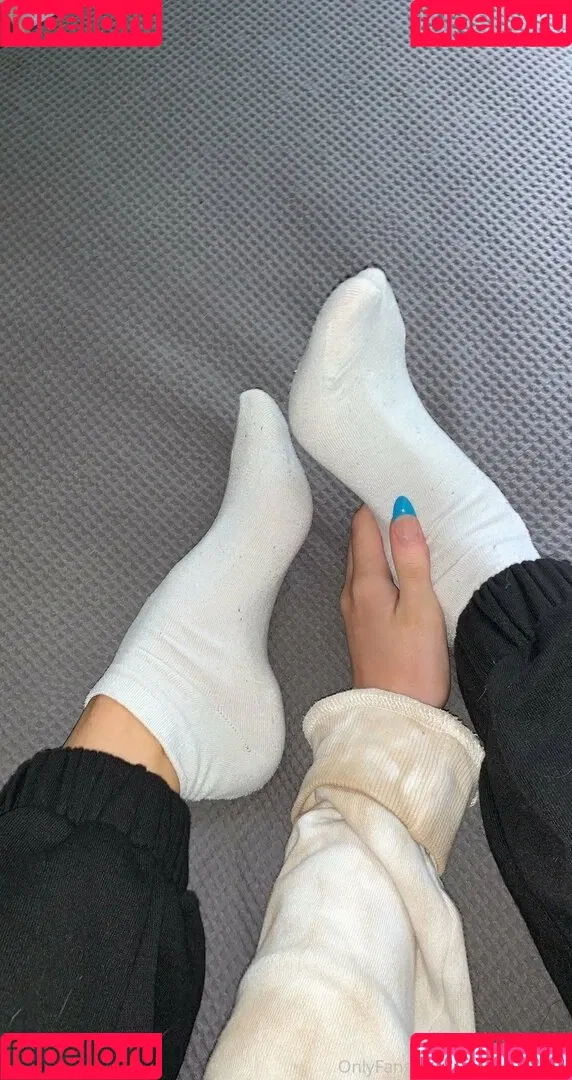 unigirlfeet Onlyfans Photo Gallery 