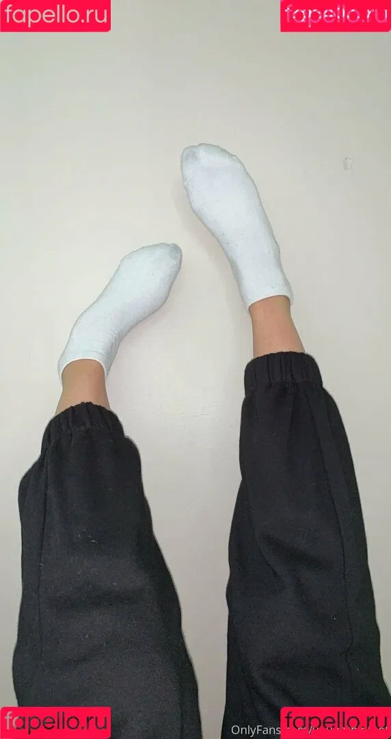 unigirlfeet Onlyfans Photo Gallery 