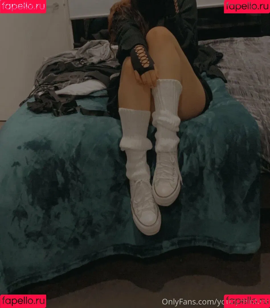 unigirlfeet Onlyfans Photo Gallery 