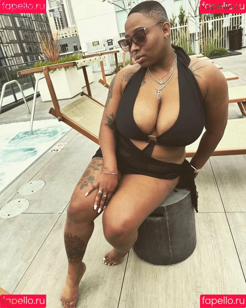 LyssaLaird Onlyfans Photo Gallery 