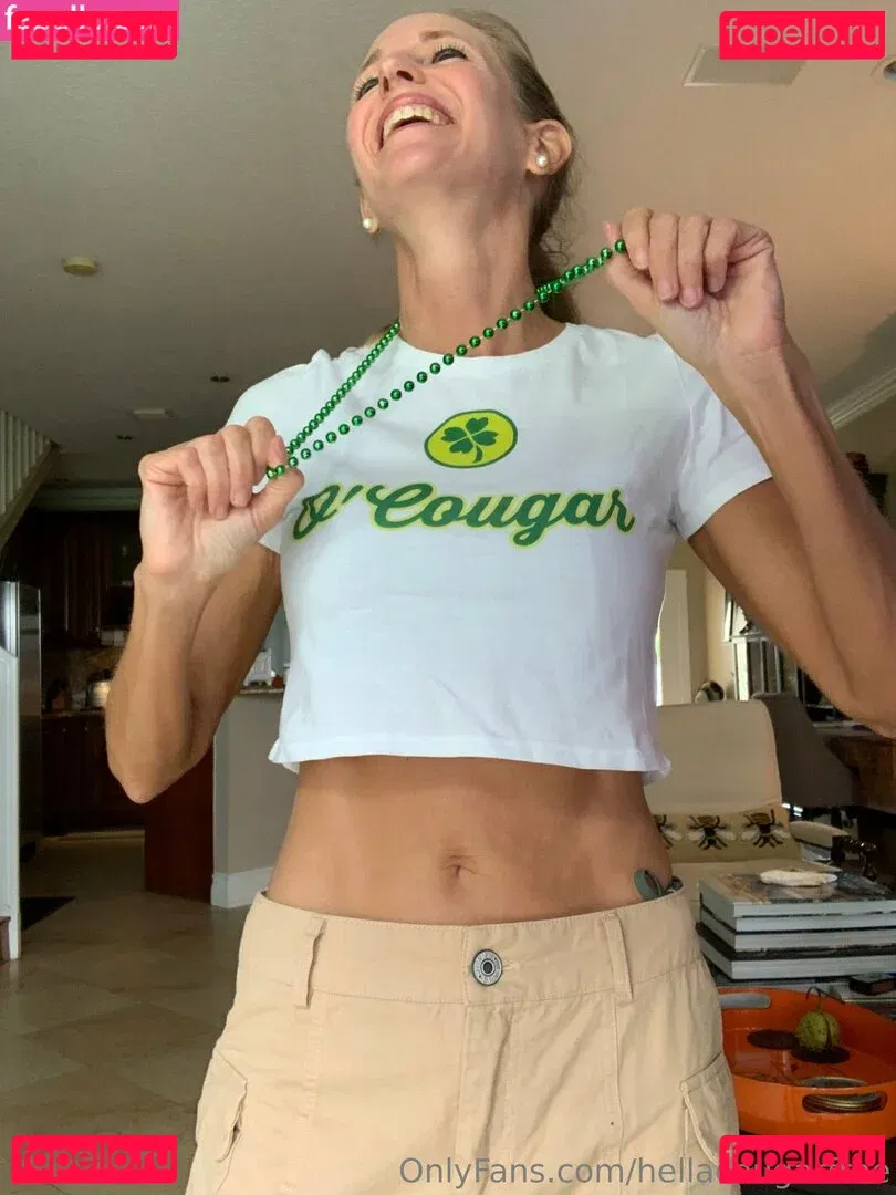 hellacougarfree Onlyfans Photo Gallery 
