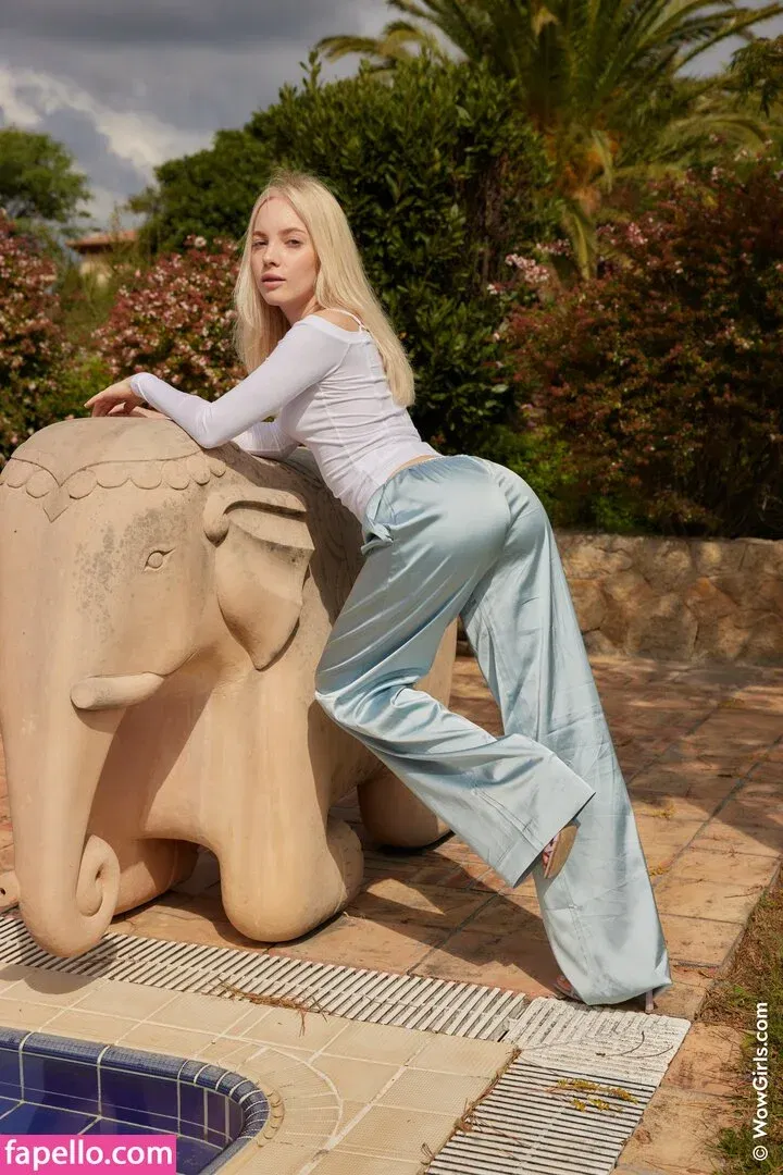 Emma White Onlyfans Photo Gallery 