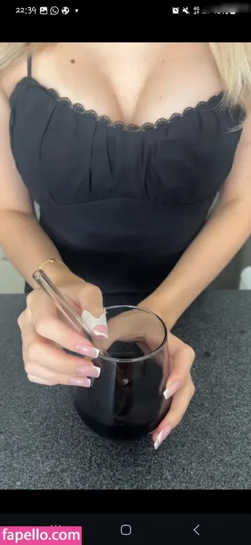 Emma White Onlyfans Photo Gallery 