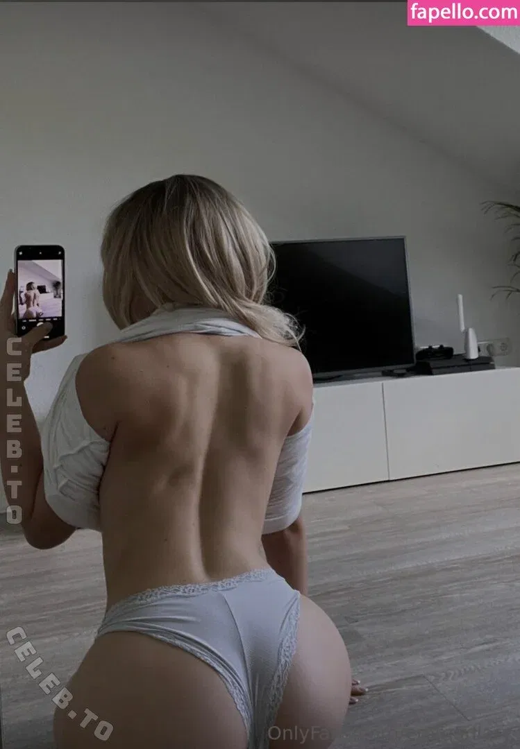 Emma White Onlyfans Photo Gallery 