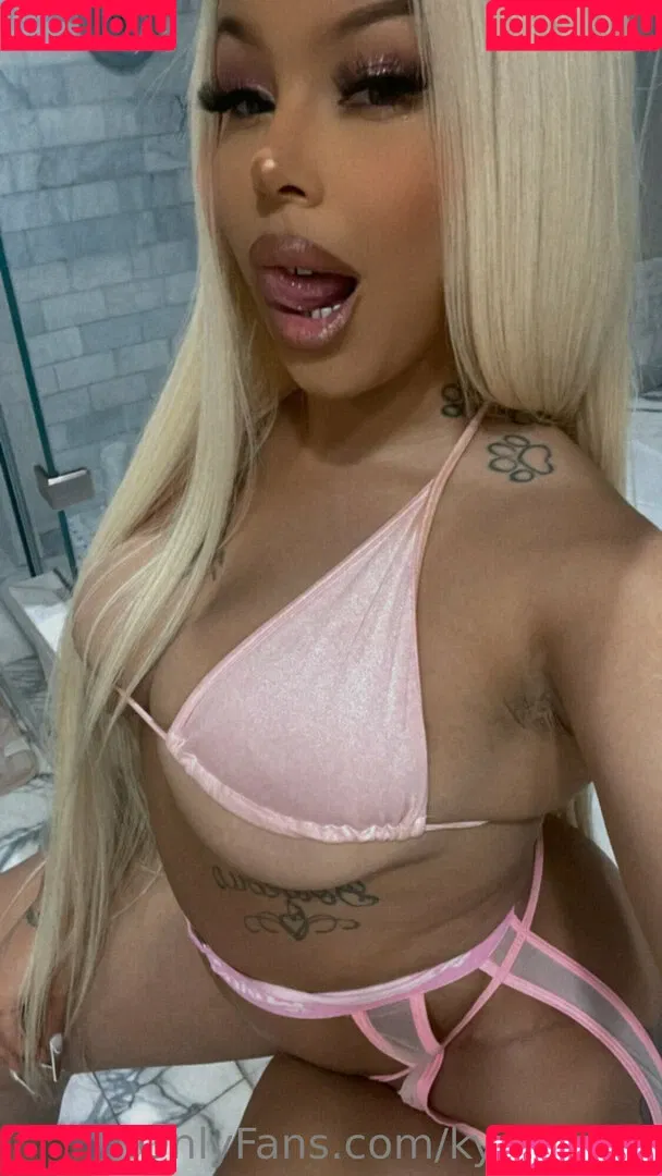 kyralaced Onlyfans Photo Gallery 