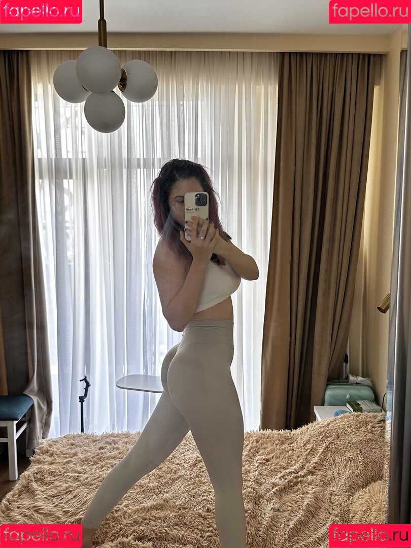 busstywitch Onlyfans Photo Gallery 