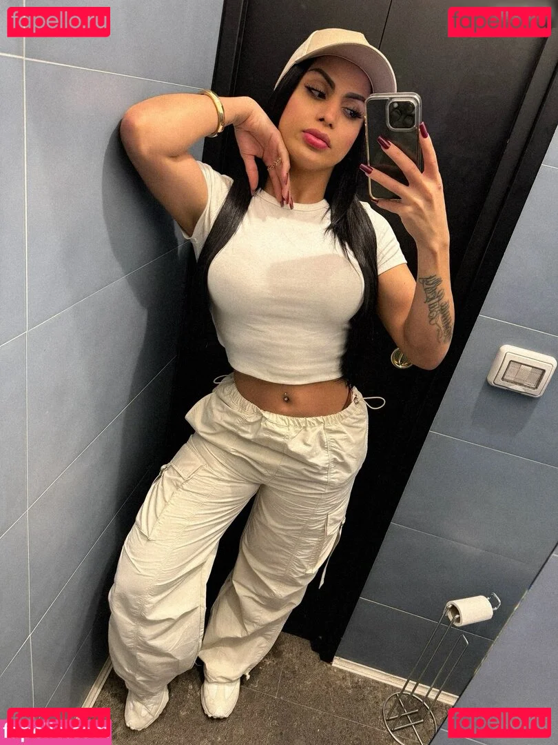 Bruna Butterfly Onlyfans Photo Gallery 