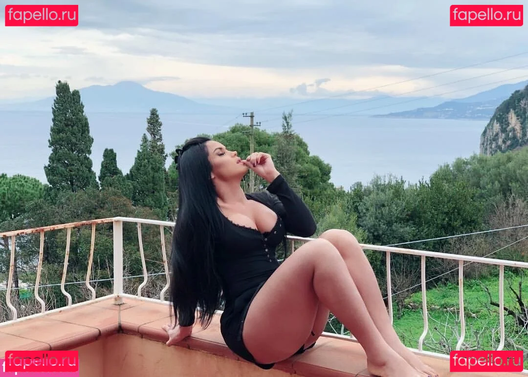 Bruna Butterfly Onlyfans Photo Gallery 