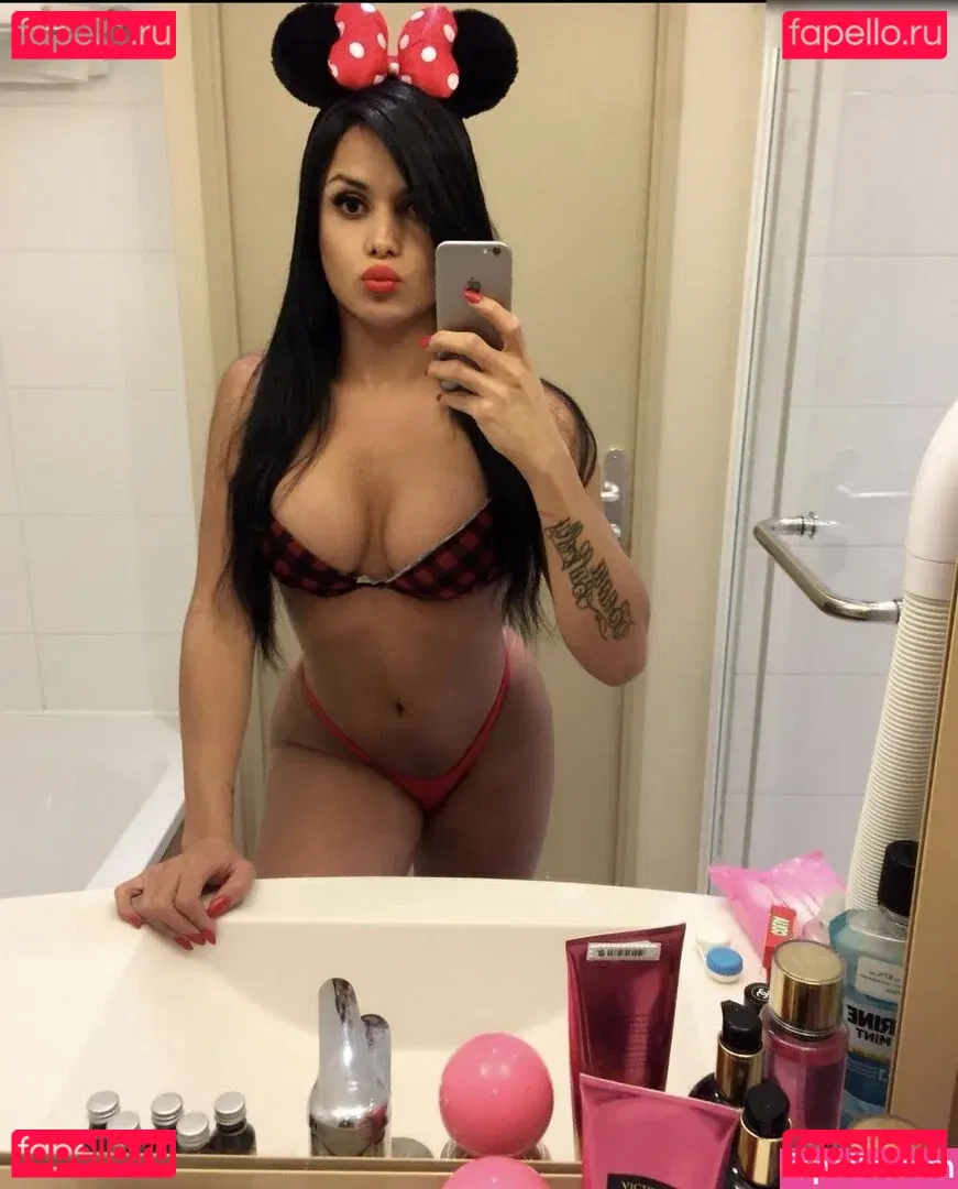 Bruna Butterfly Onlyfans Photo Gallery 