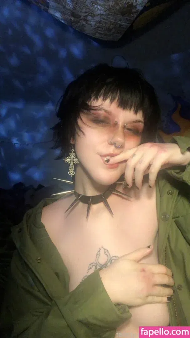 vapew0rm Onlyfans Photo Gallery 