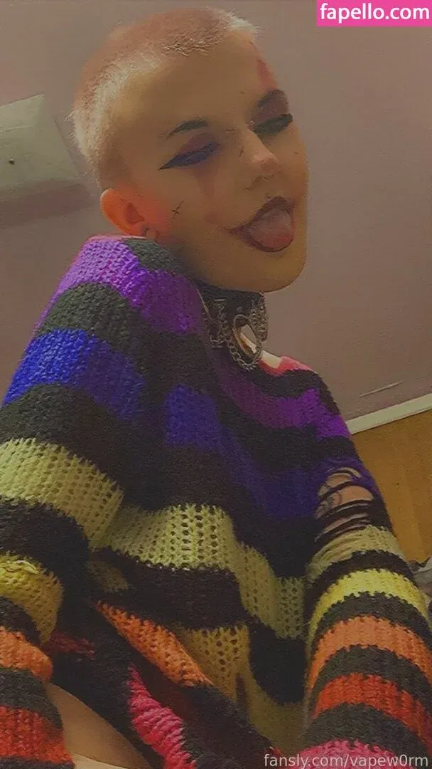 vapew0rm Onlyfans Photo Gallery 