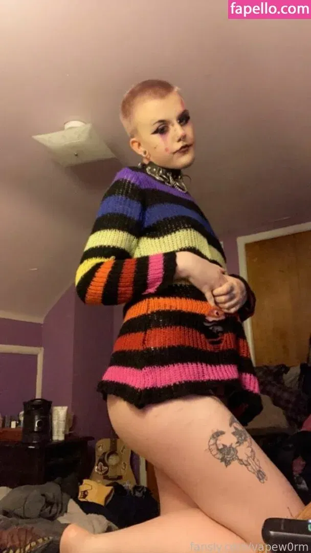 vapew0rm Onlyfans Photo Gallery 