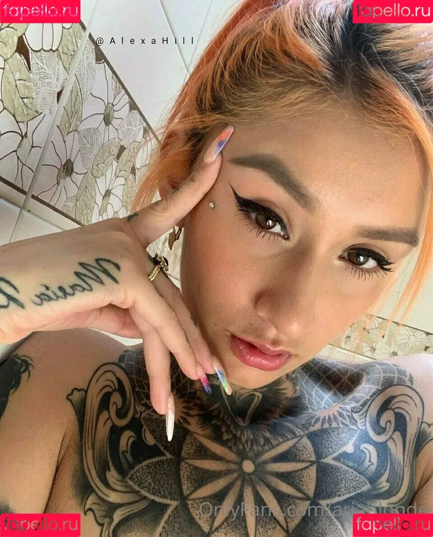 ariablonde Onlyfans Photo Gallery 