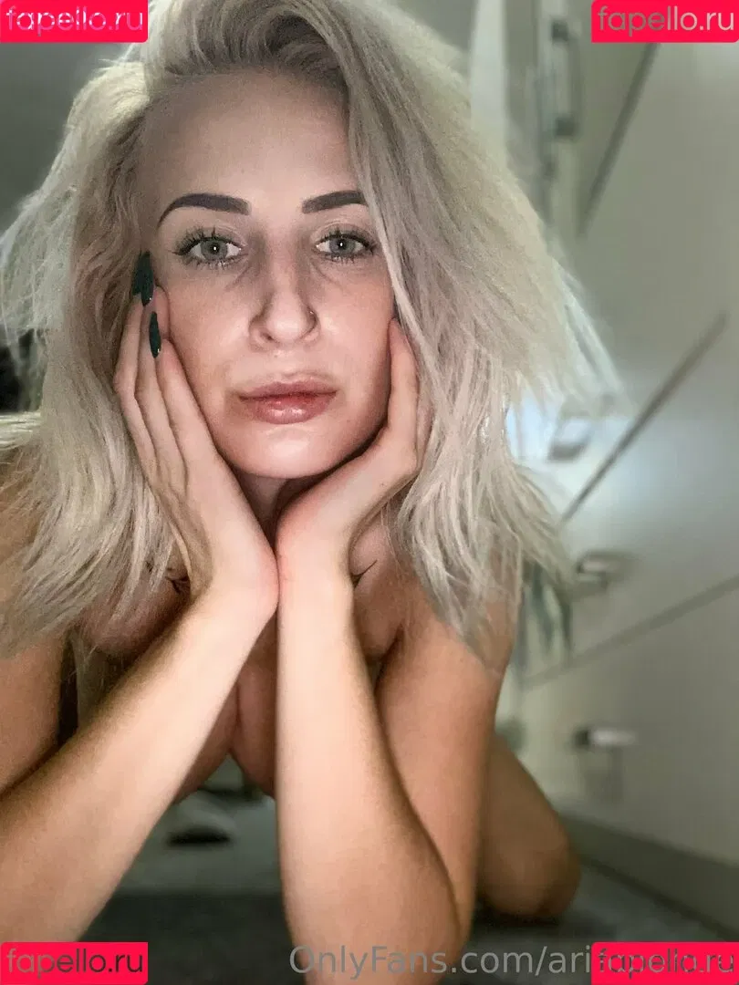 ariablonde Onlyfans Photo Gallery 