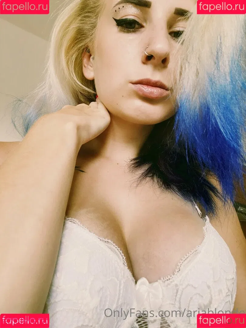 ariablonde Onlyfans Photo Gallery 