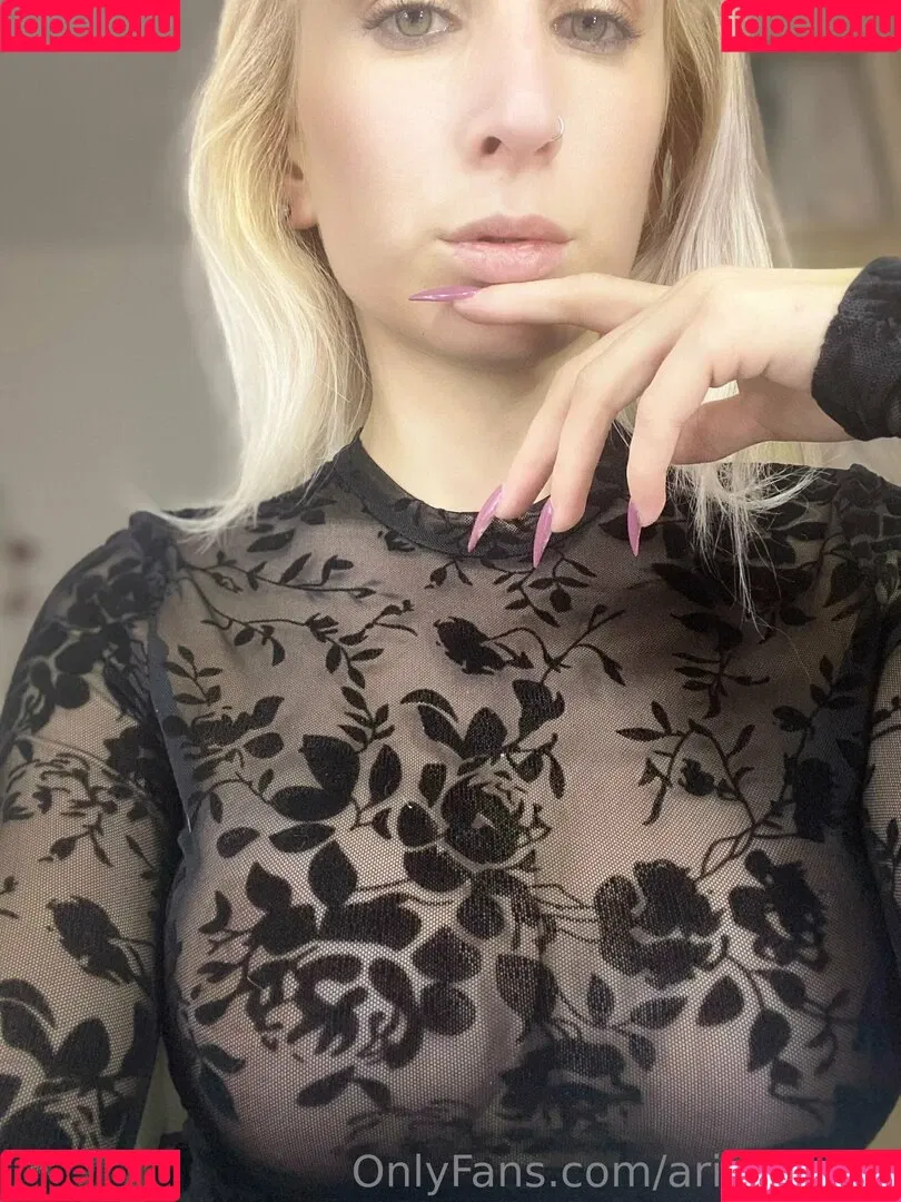 ariablonde Onlyfans Photo Gallery 