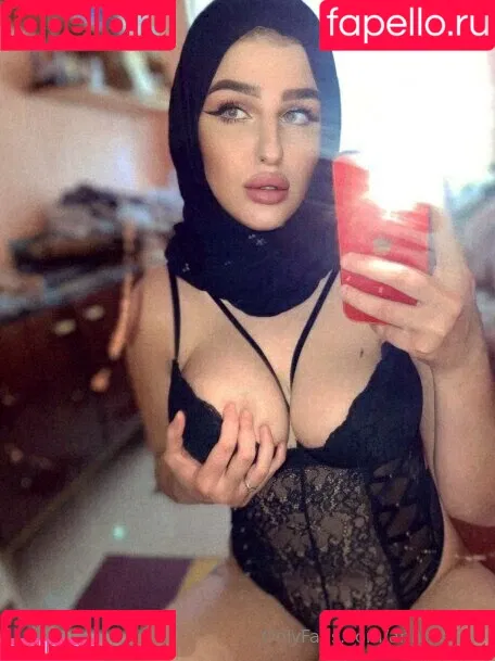 ariablonde Onlyfans Photo Gallery 