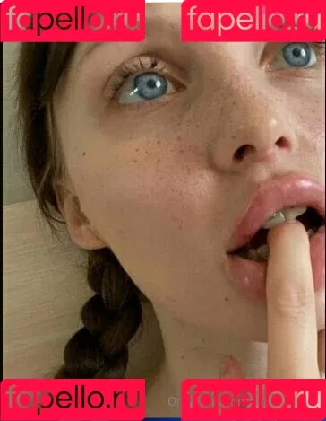 ariablonde Onlyfans Photo Gallery 