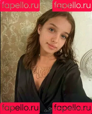 ariablonde Onlyfans Photo Gallery 