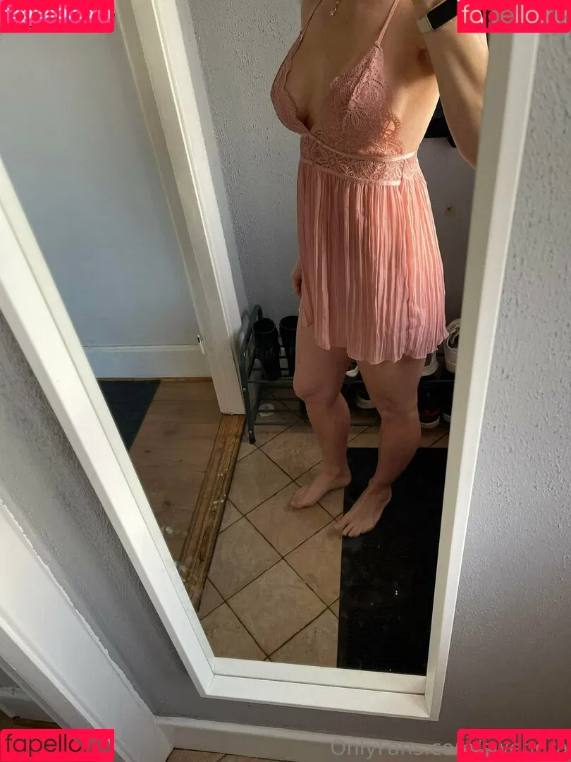 swenora Onlyfans Photo Gallery 