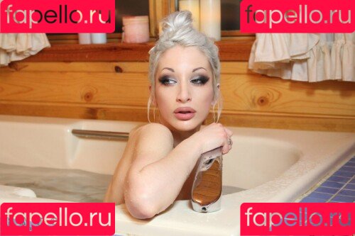 Kato Steampunk Onlyfans Photo Gallery 