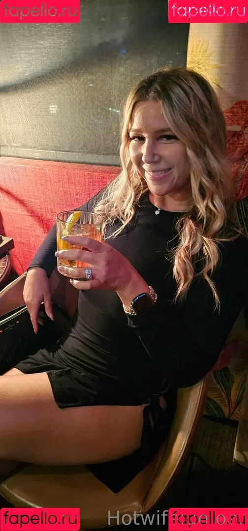 Hotwifejuniper Onlyfans Photo Gallery 