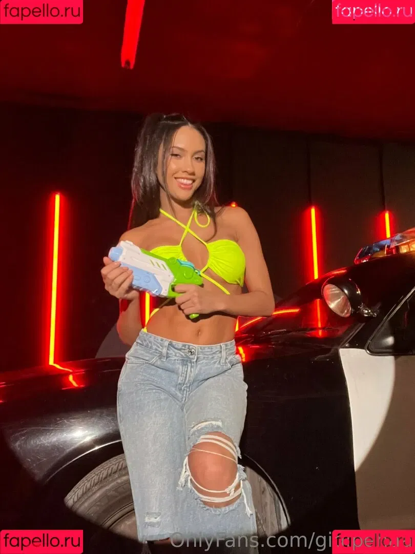 gigipenaa Onlyfans Photo Gallery 