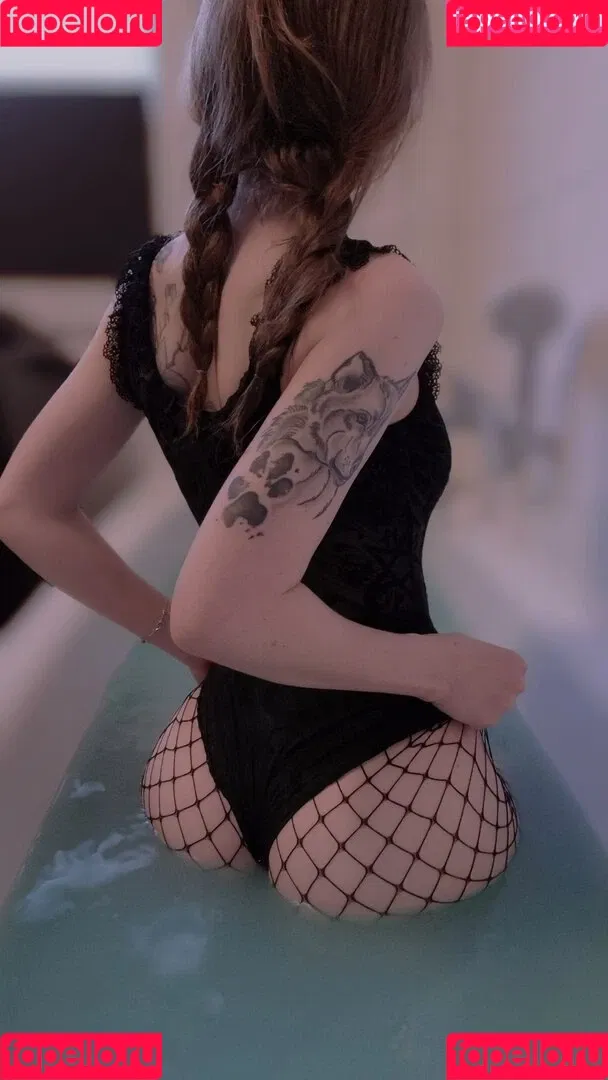 Yakisa Onlyfans Photo Gallery 