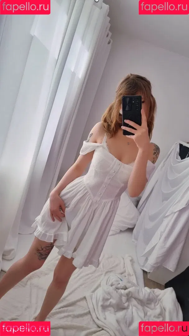 Yakisa Onlyfans Photo Gallery 
