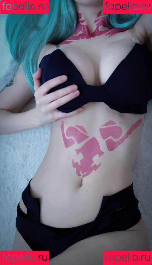 Yakisa Onlyfans Photo Gallery 