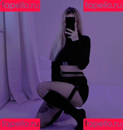 Yakisa Onlyfans Photo Gallery 