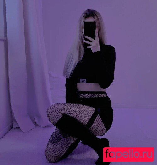 Yakisa Onlyfans Photo Gallery 