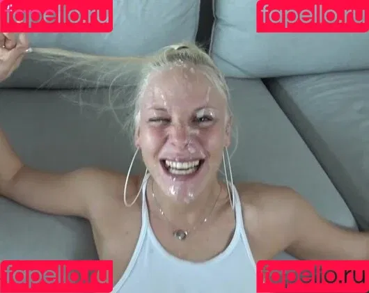 Lara Cumkitten Onlyfans Photo Gallery 
