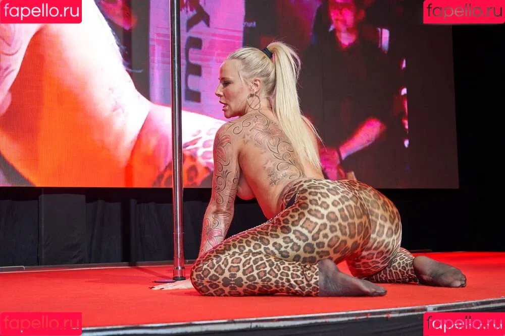 Lara Cumkitten Onlyfans Photo Gallery 
