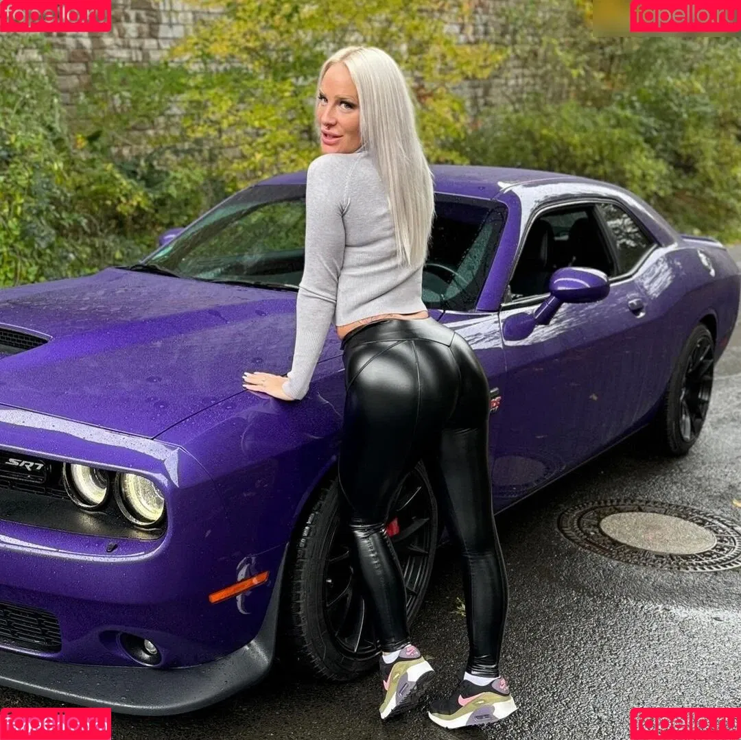 Lara Cumkitten Onlyfans Photo Gallery 
