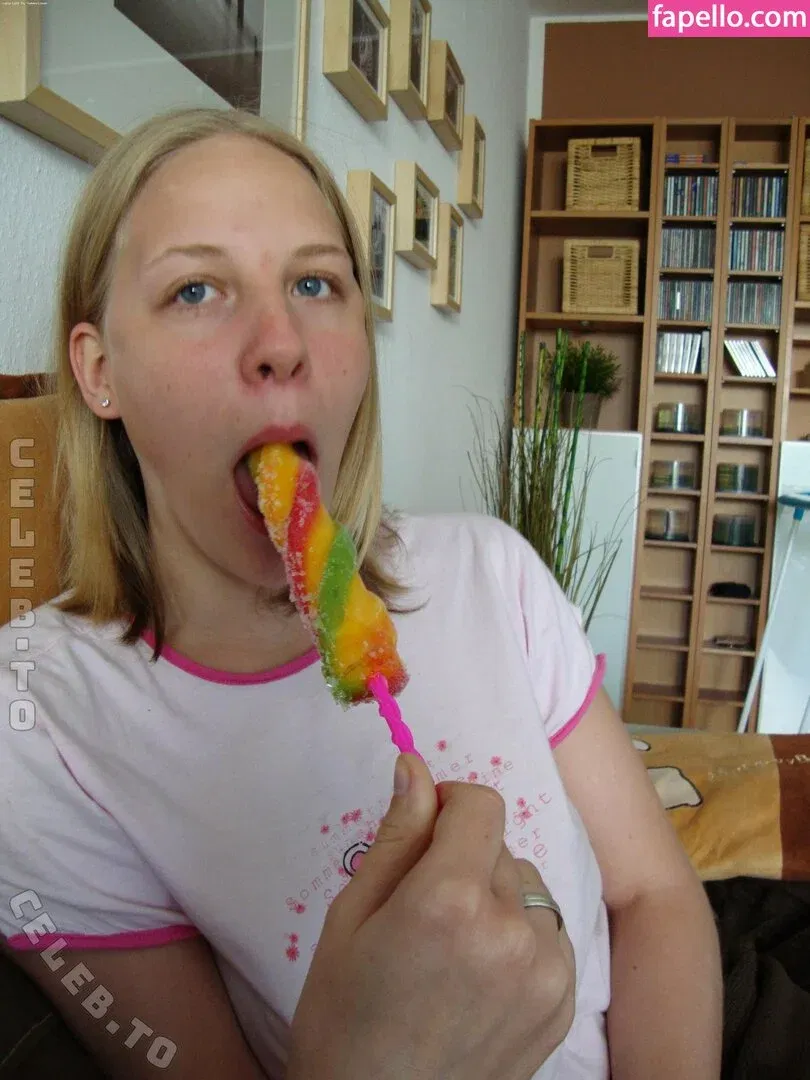 Lara Cumkitten Onlyfans Photo Gallery 