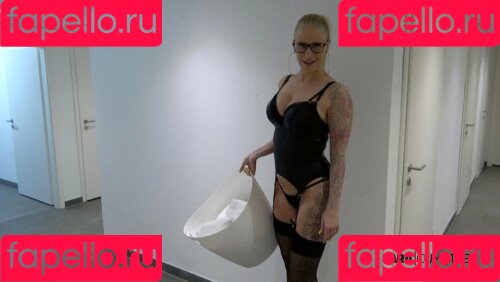 Lara Cumkitten Onlyfans Photo Gallery 