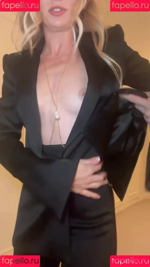 OOPS!!! International Onlyfans Photo Gallery 